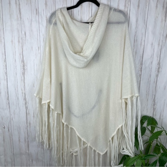 Wildfox RARE white label happy face sequin knit hooded poncho - Picture 5 of 6